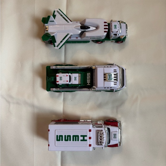 Hess 2024 Mini Collection - Picture 2 of 5